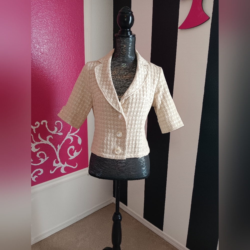 Elegant Cream Women's Jacket